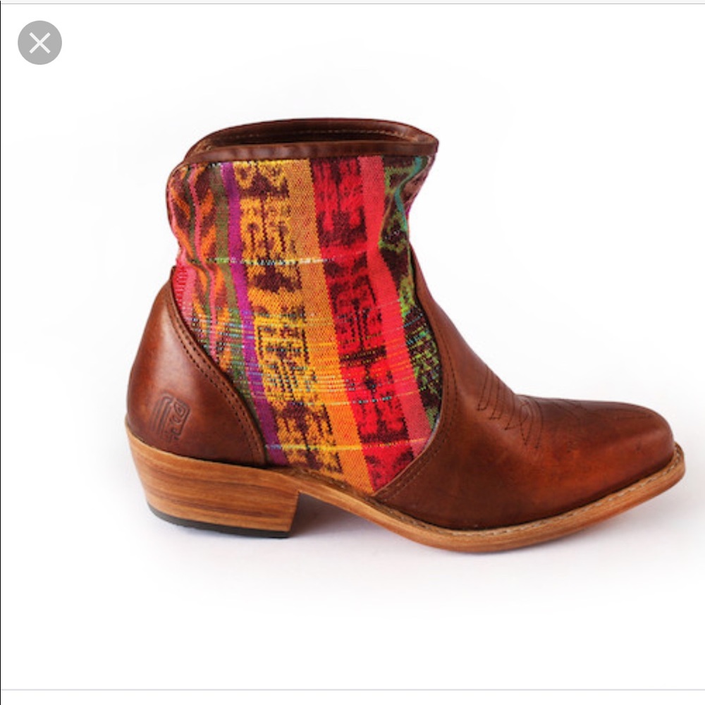 Nawal Safari Booties